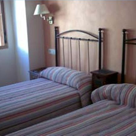Hostal Las Sabinas Bujaraloz Exterior foto